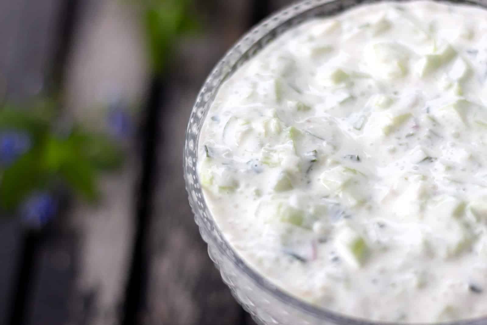 Kermaviilikastike – Raikas ja Monipuolinen Kastike