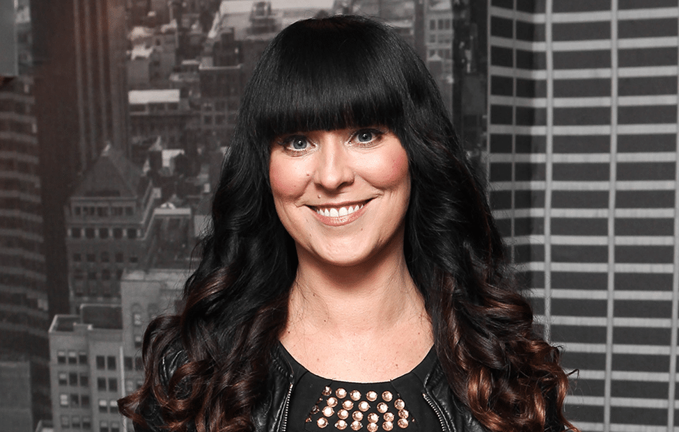 Kuka on Ellen Jokikunnas ja miksi hän on niin suosittu Suomessa?