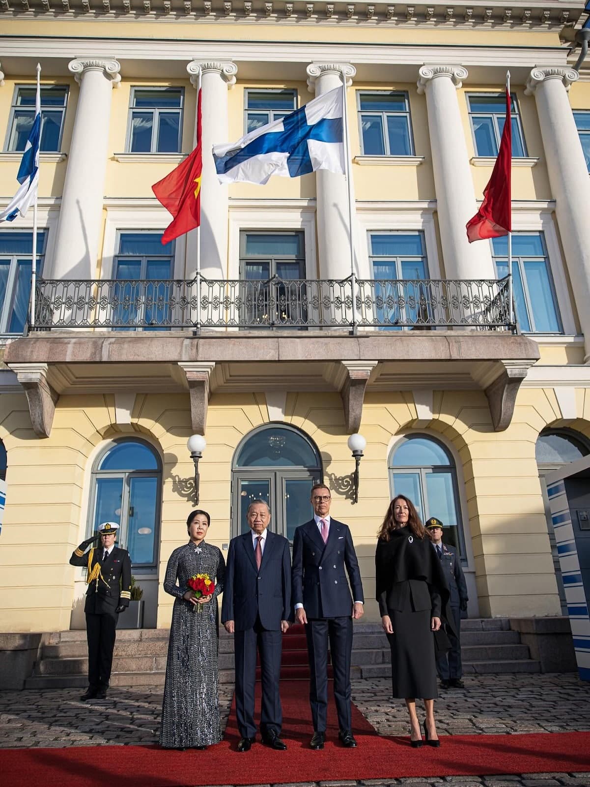 Alexander Stubb ja Suzanne isännöivät Vietnamin johtajaa Helsingissä