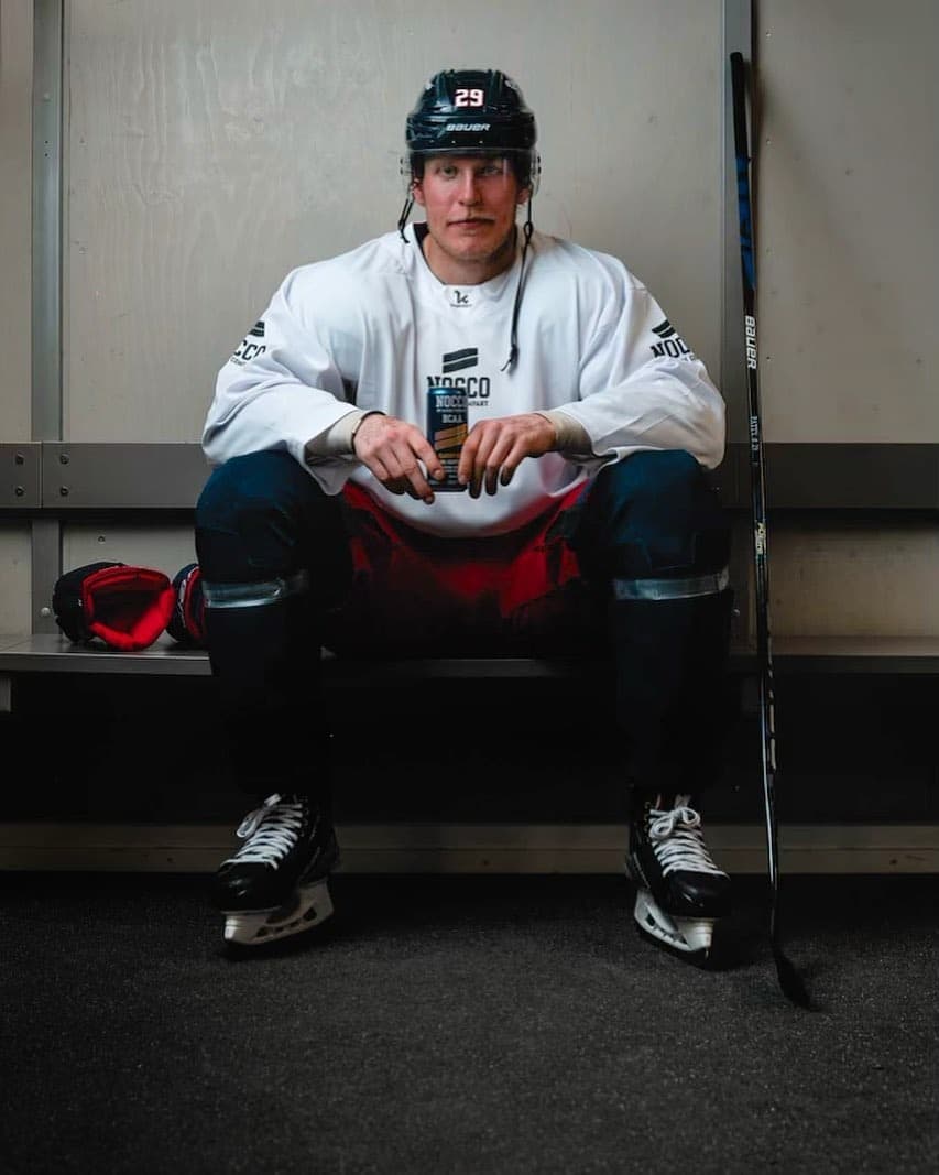 Miksi Patrik Laine on sivussa? NHL-tähti elää nyt elämänsä vaikeinta vaihetta