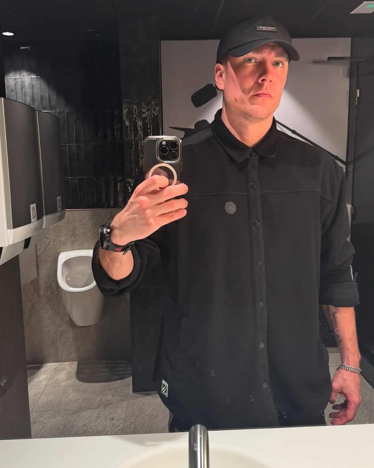 Tältä nuori Anssi Heikkilä näytti hän jakoi vanhaa kuvamateriaalia