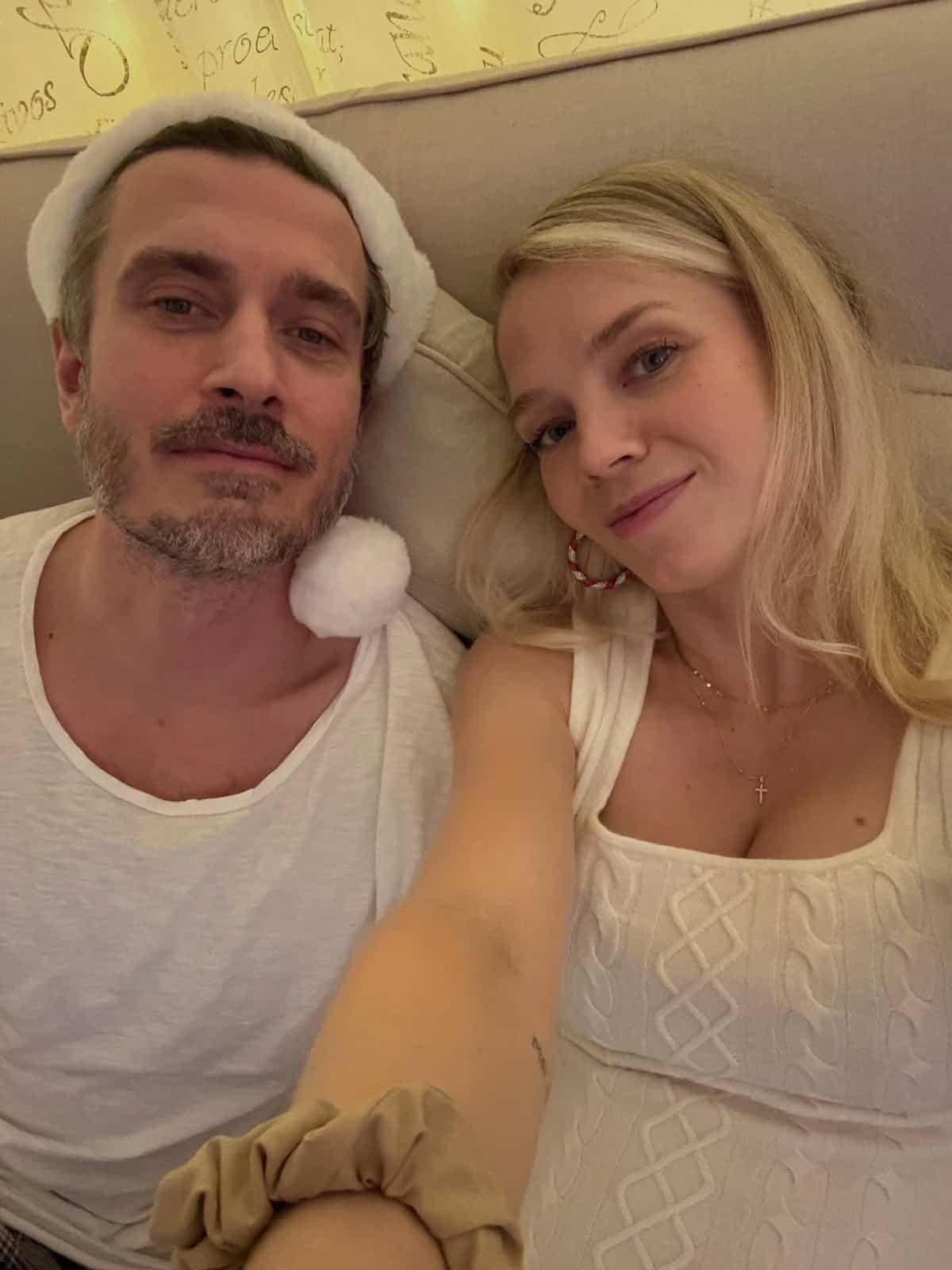 Lotta Hintsa kehuu aviomiestään Sebastian Rejman: ”kiitos Jumalalle mahtavasta aviomiehestä”