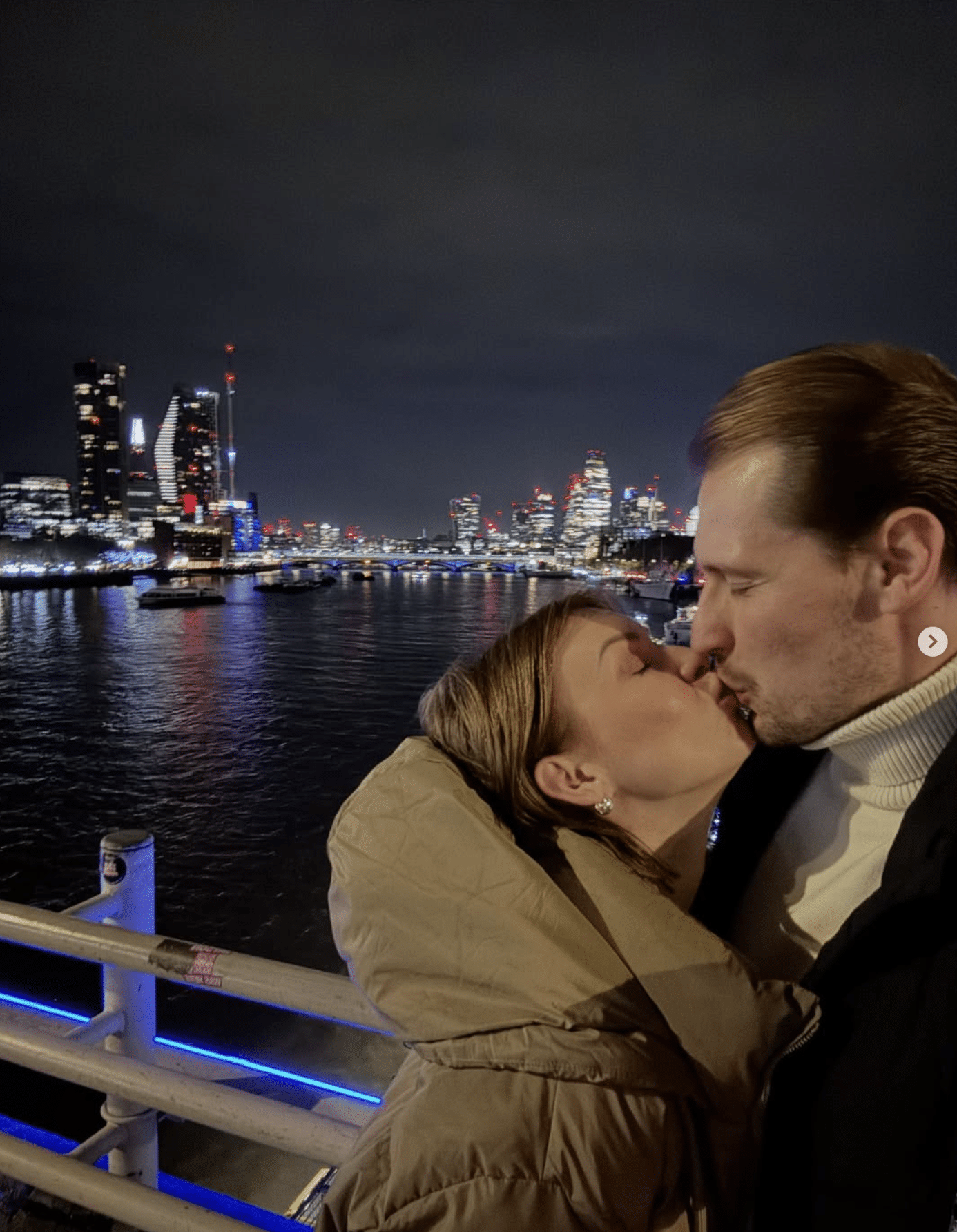 Kia Lehmuskoski ja Kimi Lindeman kertoivat raskaasta menetyksestä – ”Maailma romahti minuuteissa