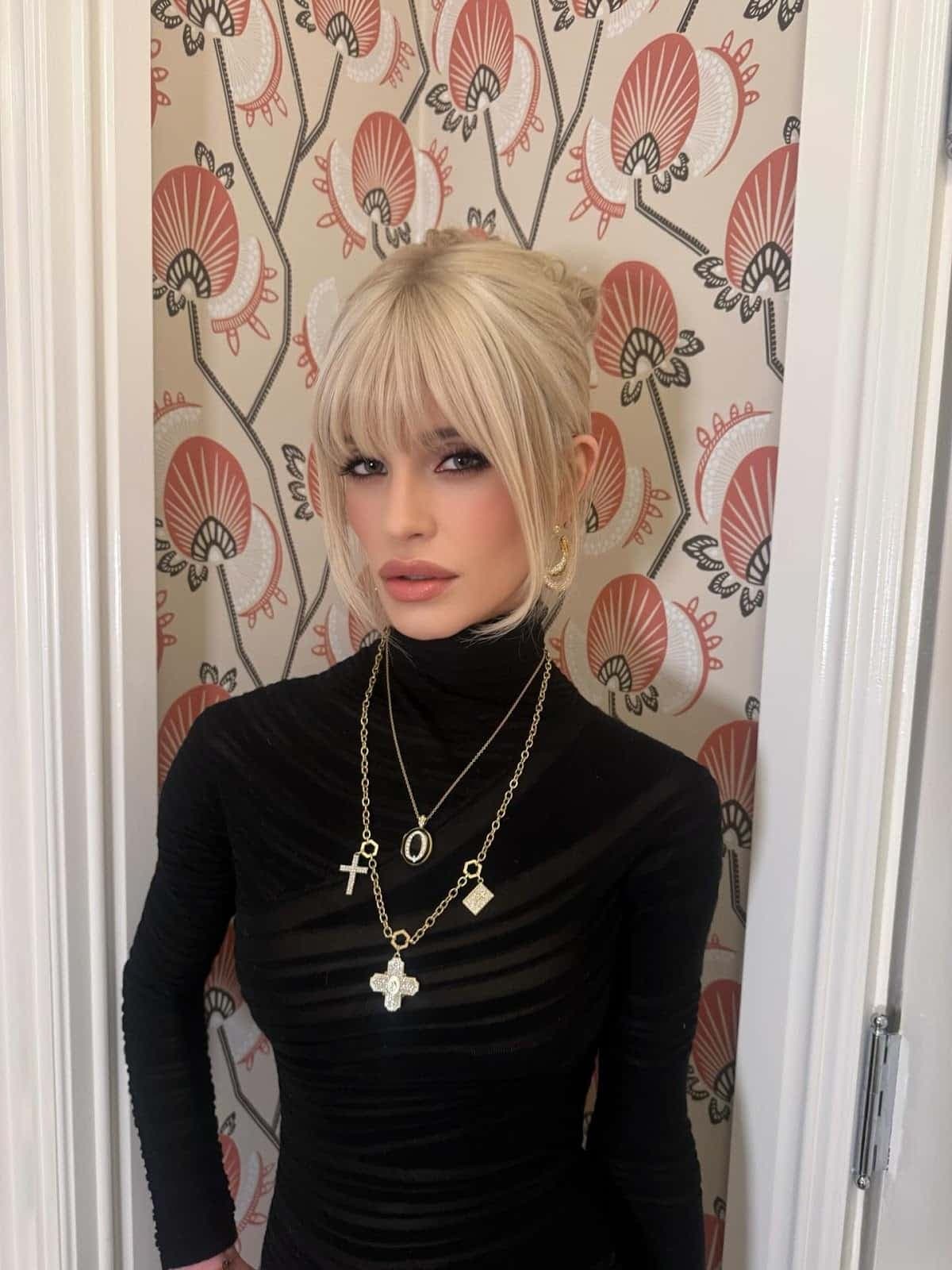 Kelly Osbourne reagoi brutaaliin kritiikkiin Brit-gaalassa