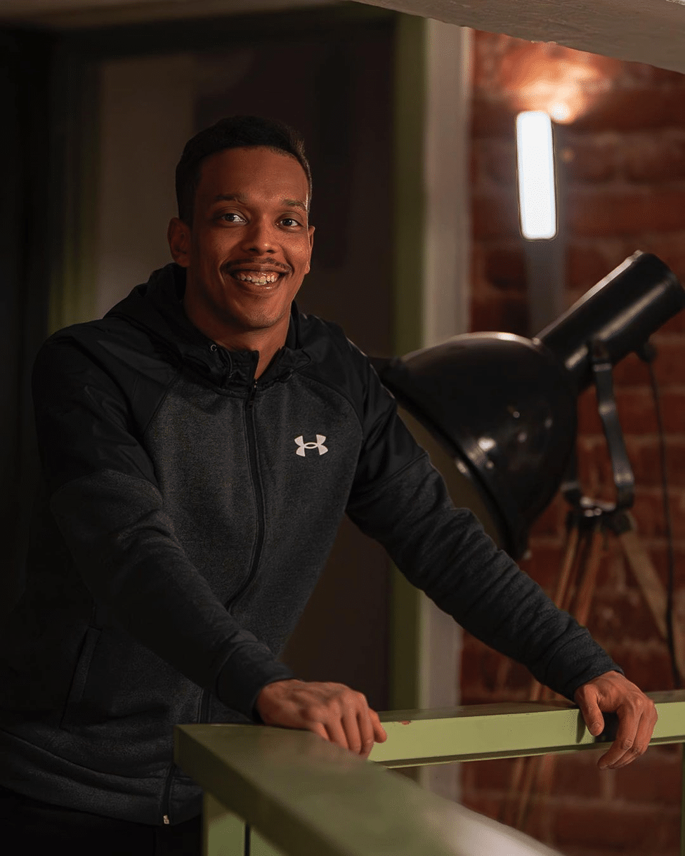 Kuka on Lloyd Libiso ja miten hän nousi suomalaiseen mediakenttään?