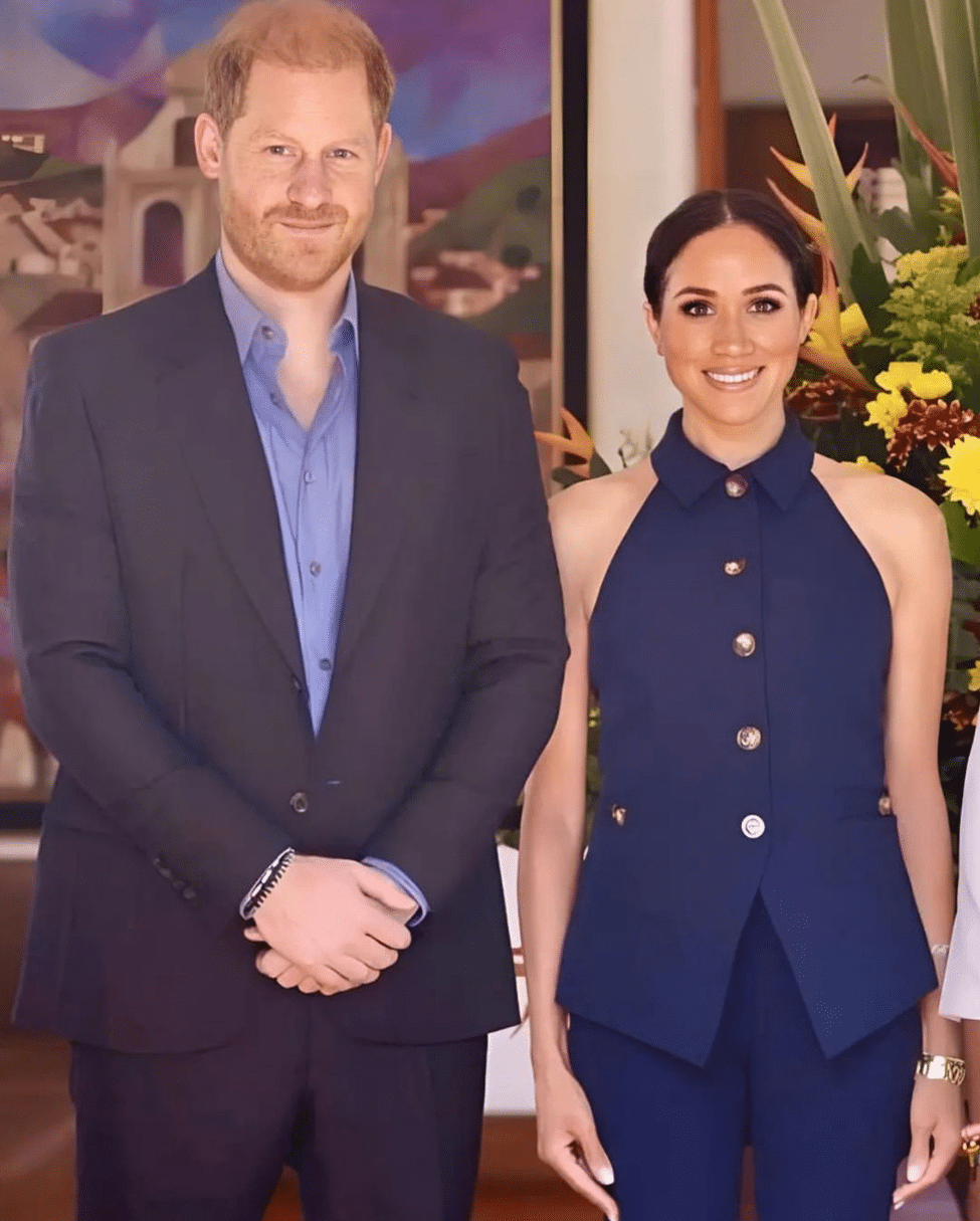 Meghan, Sussexin Herttuatar: Perhe-elämä, Ura ja Totuus Avioerohuhuista