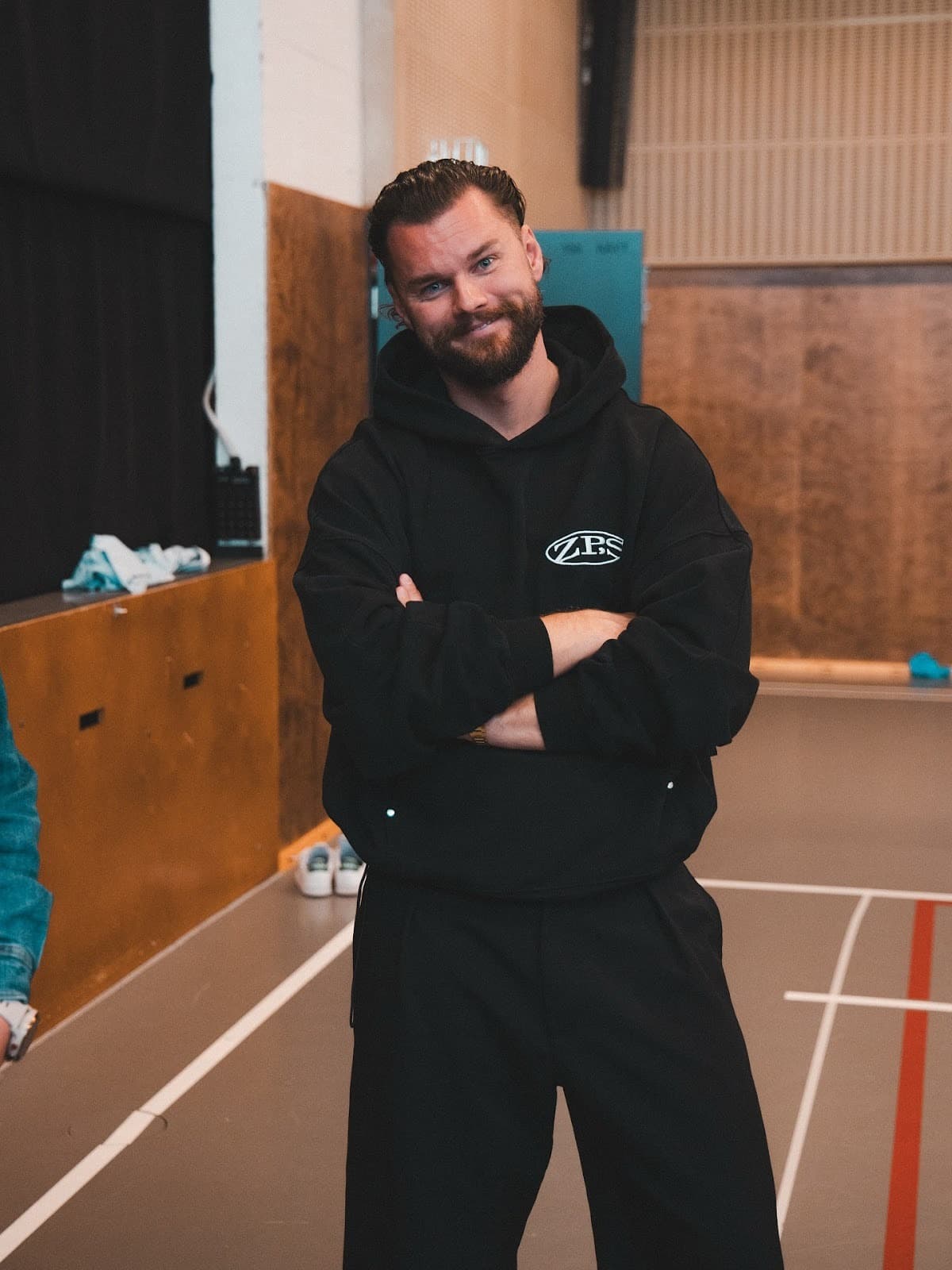 Uusi Bachelor Suomi Arttu Kilpeläinen herättää kohua sosiaalisessa mediassa